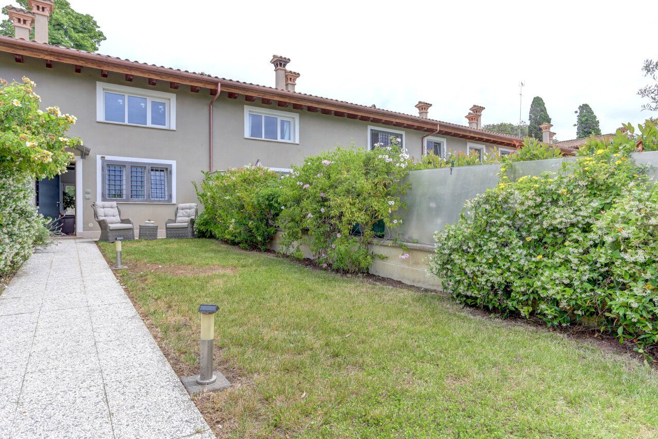 giardino - Villa Via del Fontanile di Mezzaluna 231, Fiumicino - foto 1