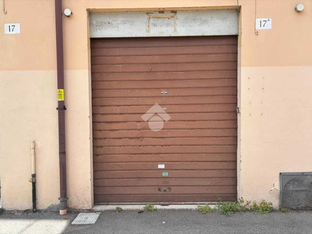 Negozio Via Giovanni Bulgarelli, Ferrara - foto 2