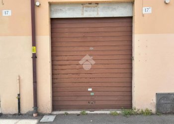 Negozio Via Giovanni Bulgarelli, Ferrara - foto 2