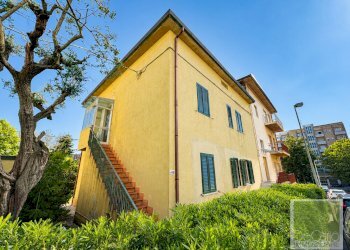 Four-room apartment Via Esino, 129, Ancona (neighborhood Torrette) - photo 2