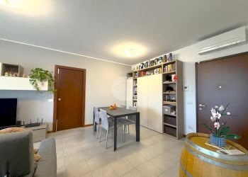 Three-room apartment Via dello Sport, Corbetta - photo 3