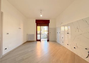 Salone - Trilocale via Alessandro Volta, 15, Carmagnola - foto 9