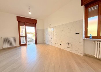 Salone - Trilocale via Alessandro Volta, 15, Carmagnola - foto 10