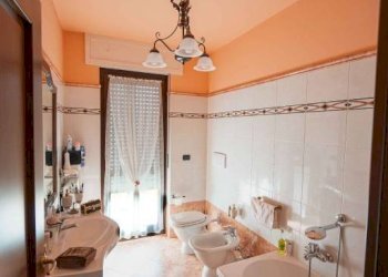 Bagno - Attico via Giovan Battista Quadrone, 10, Mondovì - foto 6