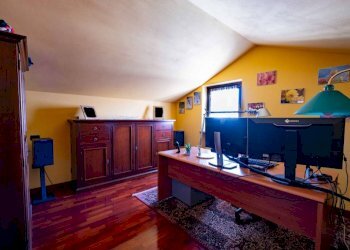 Studio - Attico via Giovan Battista Quadrone, 10, Mondovì - foto 17