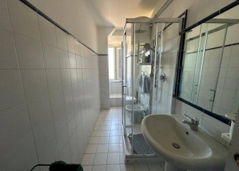 Bagno - Appartamento via Antonio Gramsci, 116, Nettuno - foto 4