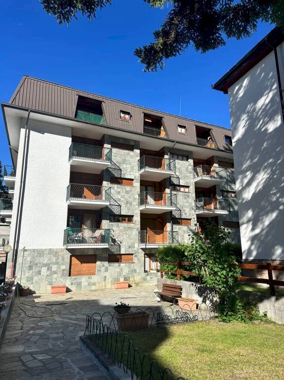 Facciata - Bilocale via Giuseppe Verdi, 23, Bardonecchia - foto 1