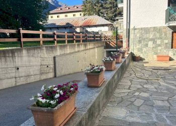 Cortile interno - Appartamento via Giuseppe Verdi, 23, Bardonecchia - foto 28