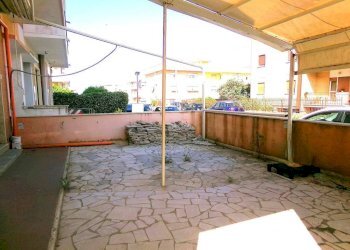 Portico - Negozio via Varese, Anzio - foto 5