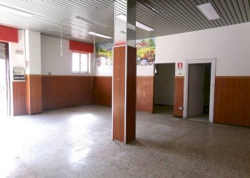 Interno non residenziale - Negozio via Varese, Anzio - foto 13
