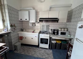 Cucina - Appartamento via Leon Battista Alberti, 6, Carmagnola - foto 5