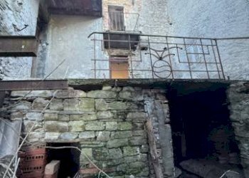 Facciata - Casa indipendente via Roma, 6, Roccaverano - foto 18