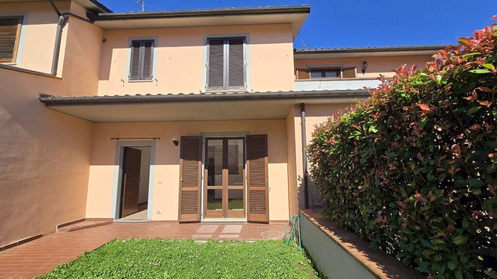 Villa a Schiera Barga - foto 2