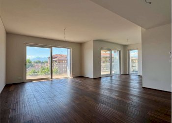 Four-room apartment Via Dante Livio Bianco, 12, Cuneo (neighborhood Cuneo Nuova) - photo 2