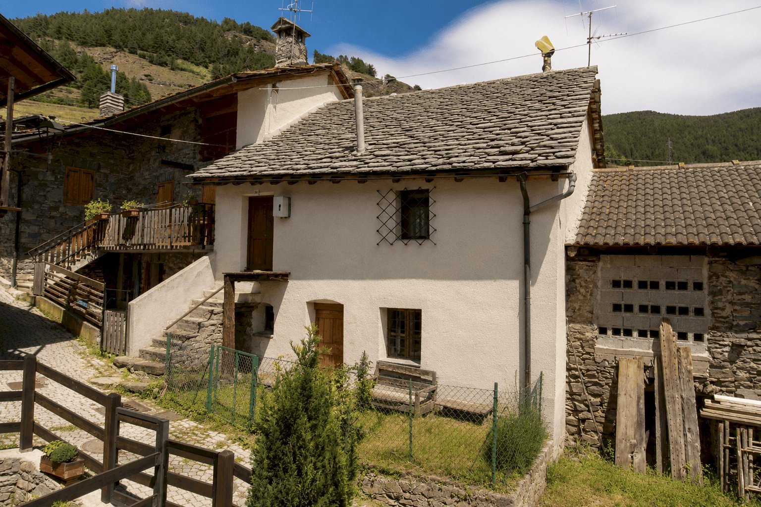Facciata Ovest IA - Semi-detached house Frazione Promiod, 34, Chatillon - photo 2