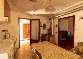 Cucina - Semi-detached house Frazione Promiod, 34, Chatillon - photo 10