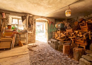Cantina - Semi-detached house Frazione Promiod, 34, Chatillon - photo 24