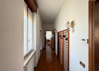 Rustico Via F. Petrarca, Magenta - foto 17