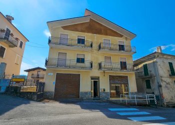 Stable - Palace Via Roma, 3, Montaldo di Mondovì - photo 1