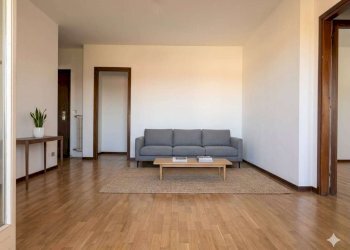 Four-room apartment Cornate d'Adda - photo 6