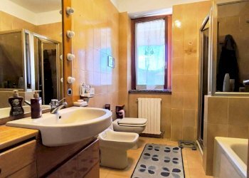 Foto 17 - Four-room apartment via Roncaglio, Civate - photo 17
