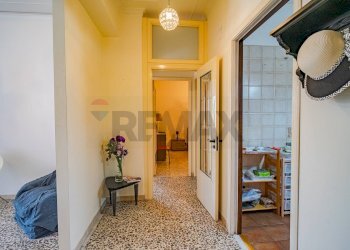 Hall / corridoio - Trilocale Via Maria Gianni
 
30, Catania - foto 7