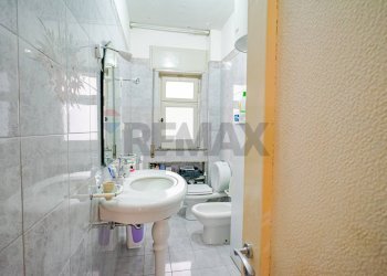 Bagno - Trilocale Via Maria Gianni
 
30, Catania - foto 12