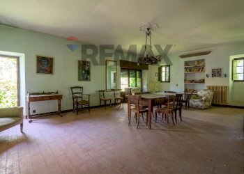 Sala da pranzo - Castle VOCABOLO CASTELLO DI FICARETO
 
2, Todi - photo 18