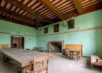 Sala da pranzo - Castle VOCABOLO CASTELLO DI FICARETO
 
2, Todi - photo 24