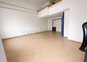 Foto 1 - Commercial Premises via napoli pomigliano, Pomigliano d'Arco - photo 1