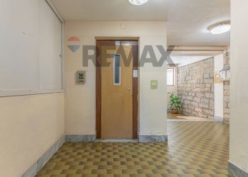 Hall / corridoio - Appartamento Via Baldedda
 
14, Sassari - foto 34