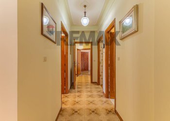 Hall / corridoio - Appartamento Via Baldedda
 
14, Sassari - foto 82