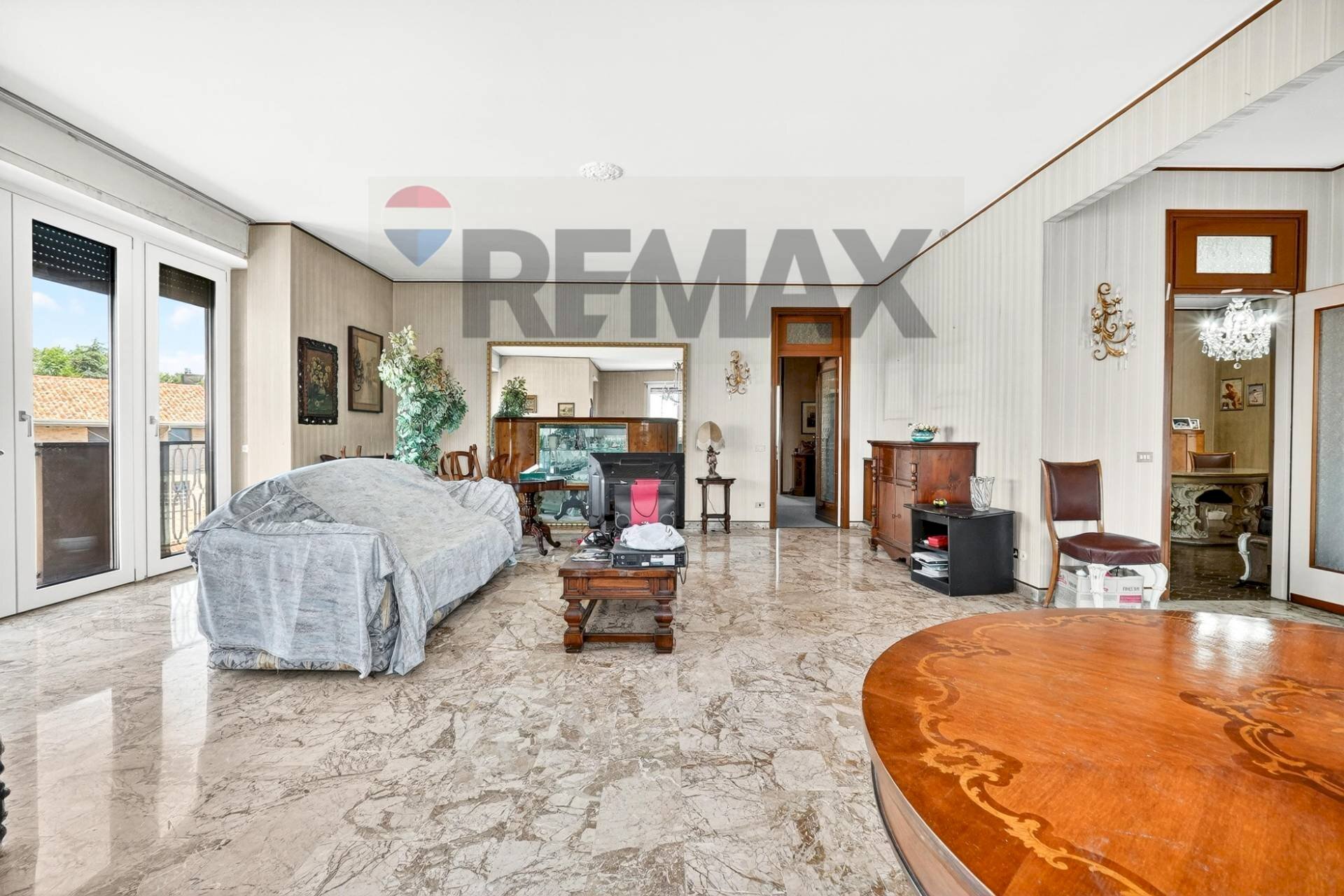 Soggiorno - Apartment VIA VESPRI SICILIANI
69, Busto Arsizio - photo 3