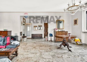 Soggiorno - Apartment VIA VESPRI SICILIANI
 
69, Busto Arsizio - photo 4