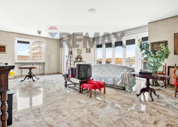 Soggiorno - Apartment VIA VESPRI SICILIANI
 
69, Busto Arsizio - photo 5