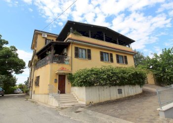 Foto 1 - Villa Via Vallicella
 
49, Colli del Tronto - foto 1