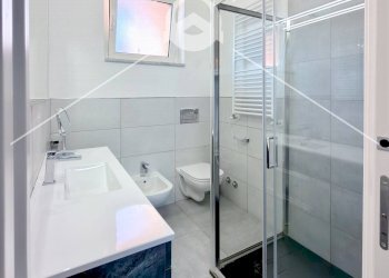 Foto 35 - Villa a Schiera Via Ugo Foscolo
 
40, Loano - foto 35