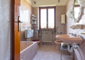 Bagno - Independent house Via XXV Aprile
 
4, Albizzate - photo 29