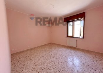 Stanza vuota - Independent house via Sicilia
 
291, Valderice - photo 31