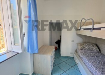 Camera / camera da letto - Three-room apartment Via Gian Battista Vico
 
133, Ischia - photo 6