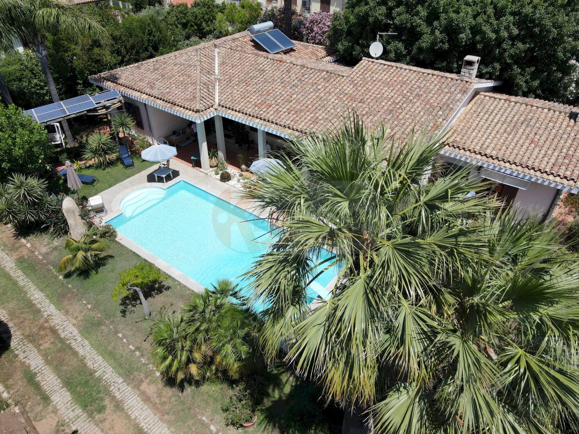 Foto 1 - Villa Via Luigi Einaudi
 
1, Iglesias - photo 1