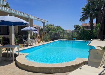 Foto 4 - Villa Via Luigi Einaudi
 
1, Iglesias - photo 4