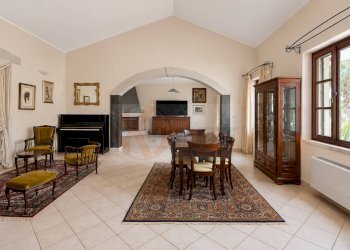 Foto 6 - Villa Via Luigi Einaudi
 
1, Iglesias - photo 6