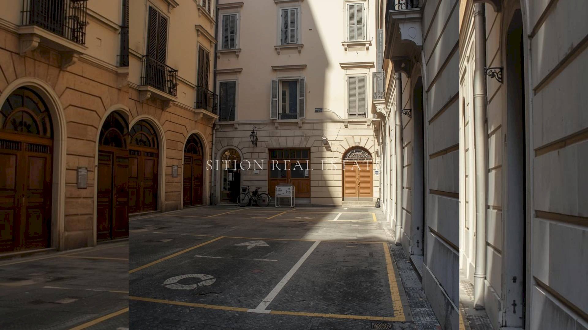 Foto 1 - Box Via Arcivescovo Romilli
 
5, Milano - foto 1