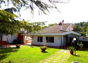 facciata - Independent house Ippocrate, Terni - photo 1