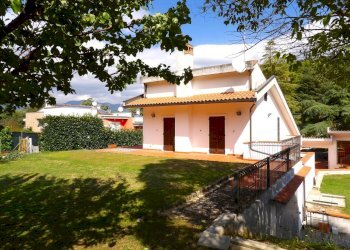 facciata - Independent house Ippocrate, Terni - photo 13