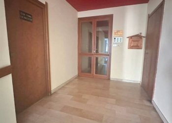 Interno palazzo - Bilocale via Montello, 7, Bardonecchia - foto 8