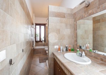 Three-room apartment Via Edmondo De Amicis, Collegno - photo 14