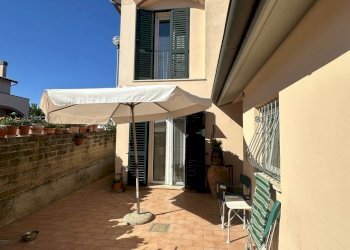 Terraced Villa Collesalvetti - photo 17