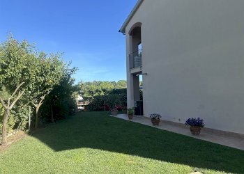 Terraced Villa Collesalvetti - photo 37